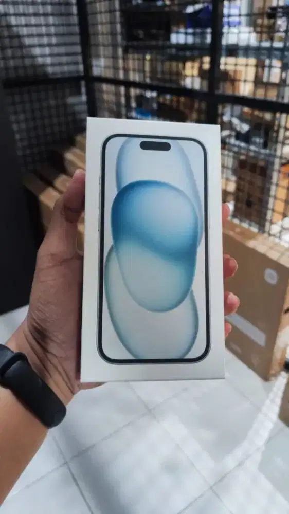 CB CC IPHONE 15 PROMO