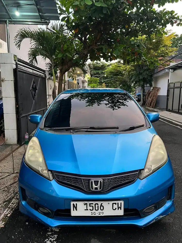 HONDA JAZZ RS GE8 2011