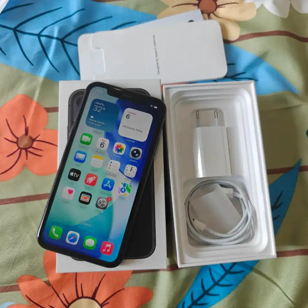 iPhone 11 128gb iBox