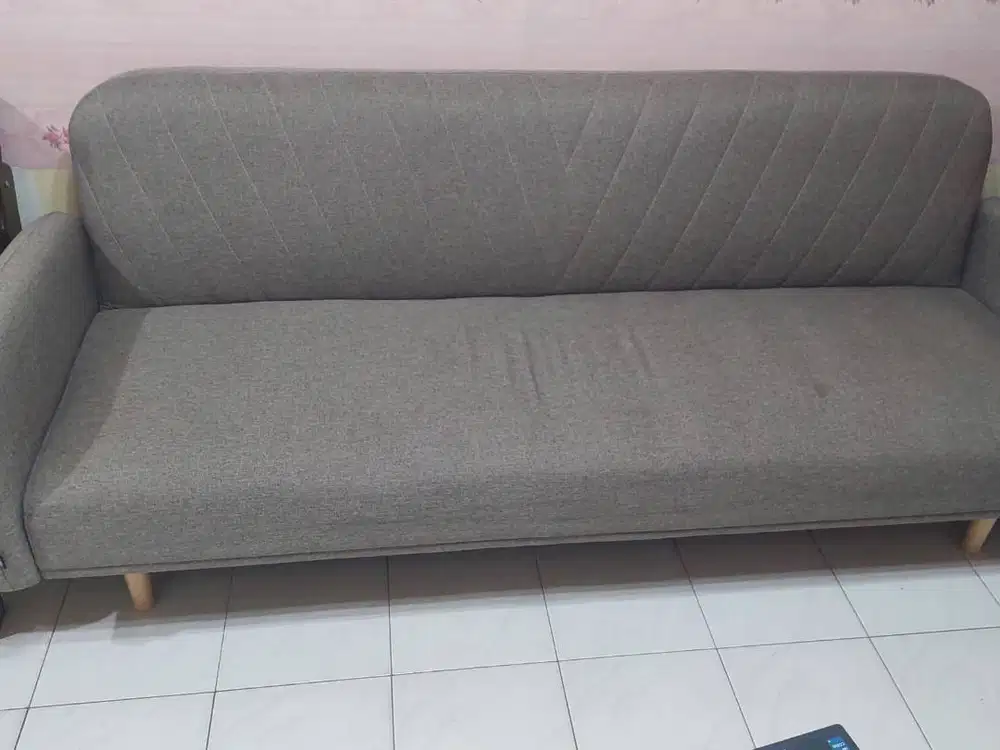 Kursi sofabed empuk
