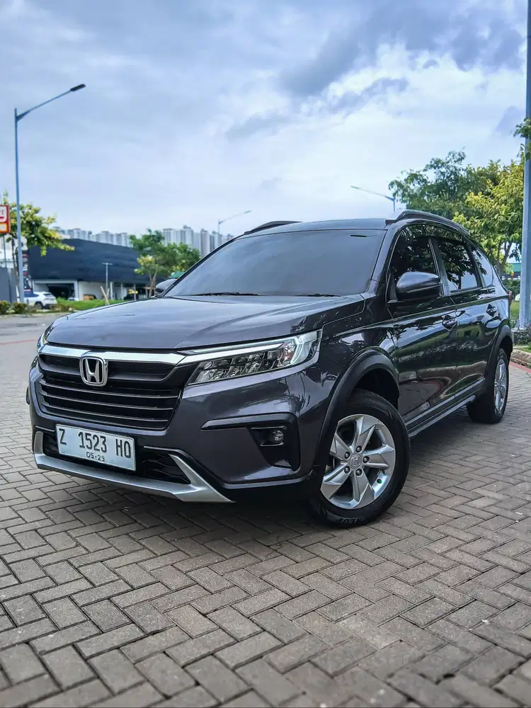 Harga Cash dan Kredit Paling Murah BR-V 1.5 E CVT Pmk 2024 NIK 2023