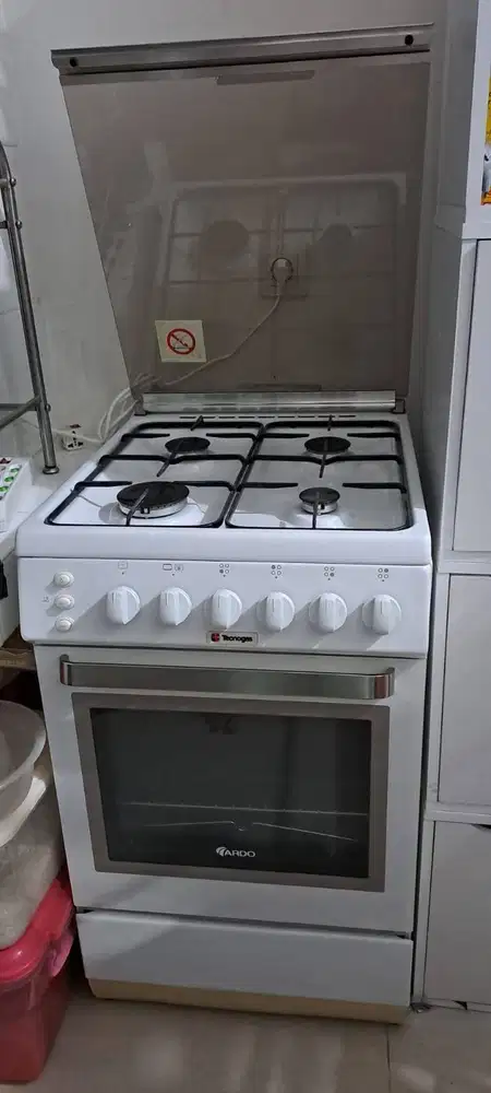Kompor Technogas Freestanding - 4 tungku + 1 oven (gas) - second