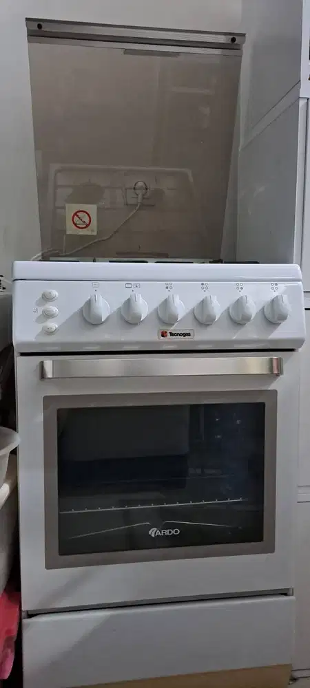 Kompor Oven Technogas Freestanding - 4 tungku + 1 oven (gas) - second