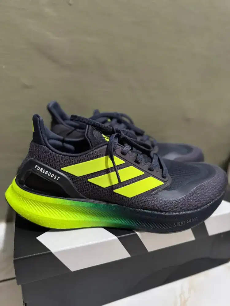 Sepatu Adidas pureboost 5 seken original