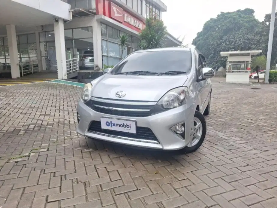 DP RENDAH Daihatsu Ayla 1.0 M Bensin-AT 2016 VKMS