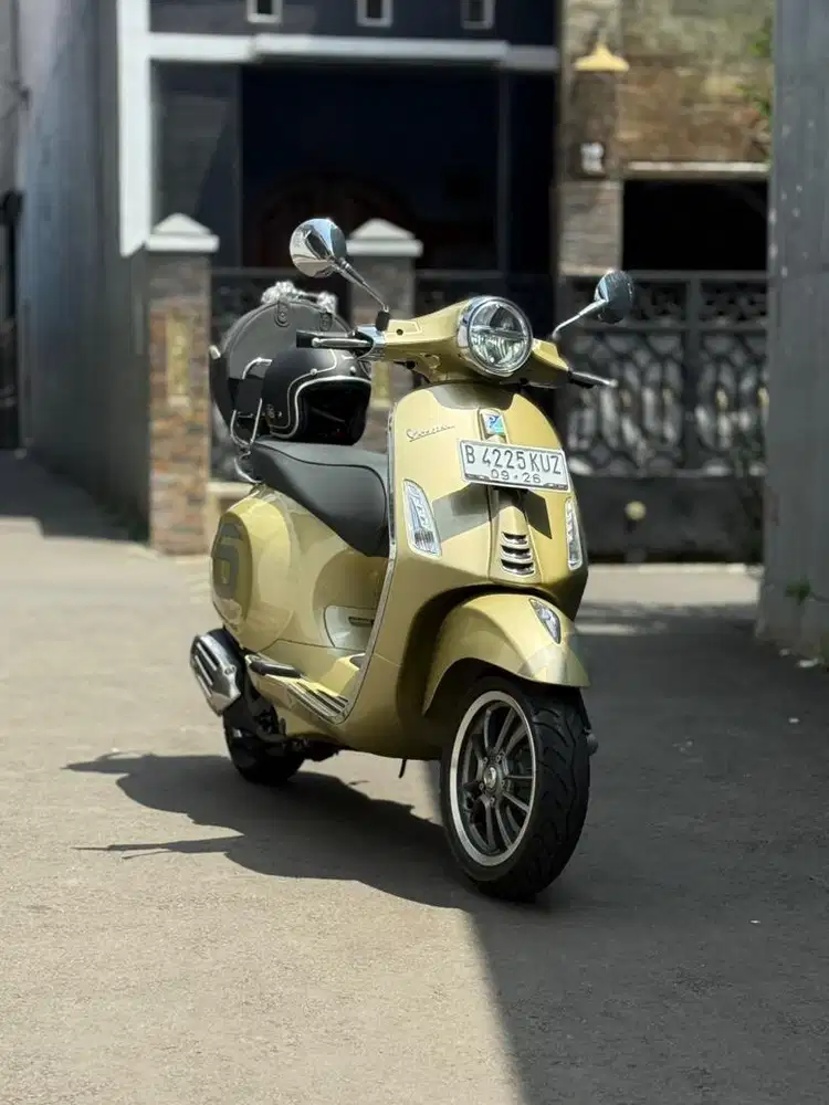 Vespa Primavera 75th anniversary