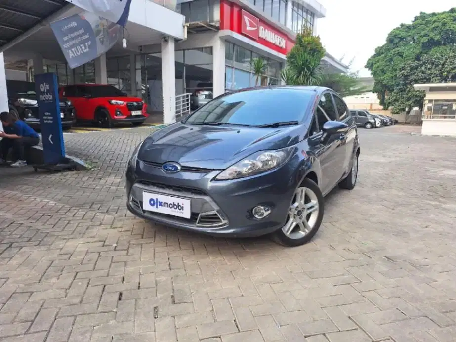 DP RENDAH Ford Fiesta 1.6 Bensin-AT 2011 PKQS