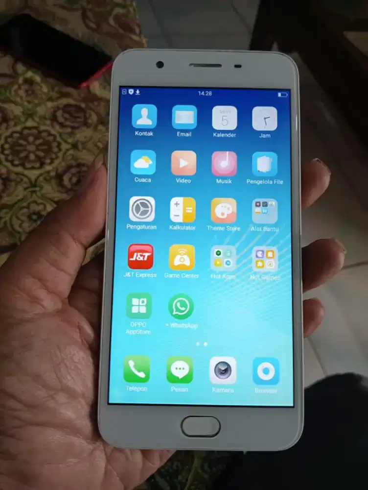 Oppo f1s.. 4/64.. ram besar hrg murrwae bolo