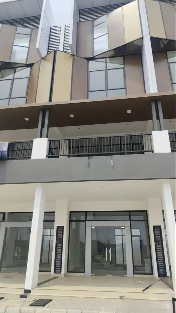 Ruko Baru 3 Lantai Siap Pakai Cocok Untuk Usaha Klink di Harapan Indah