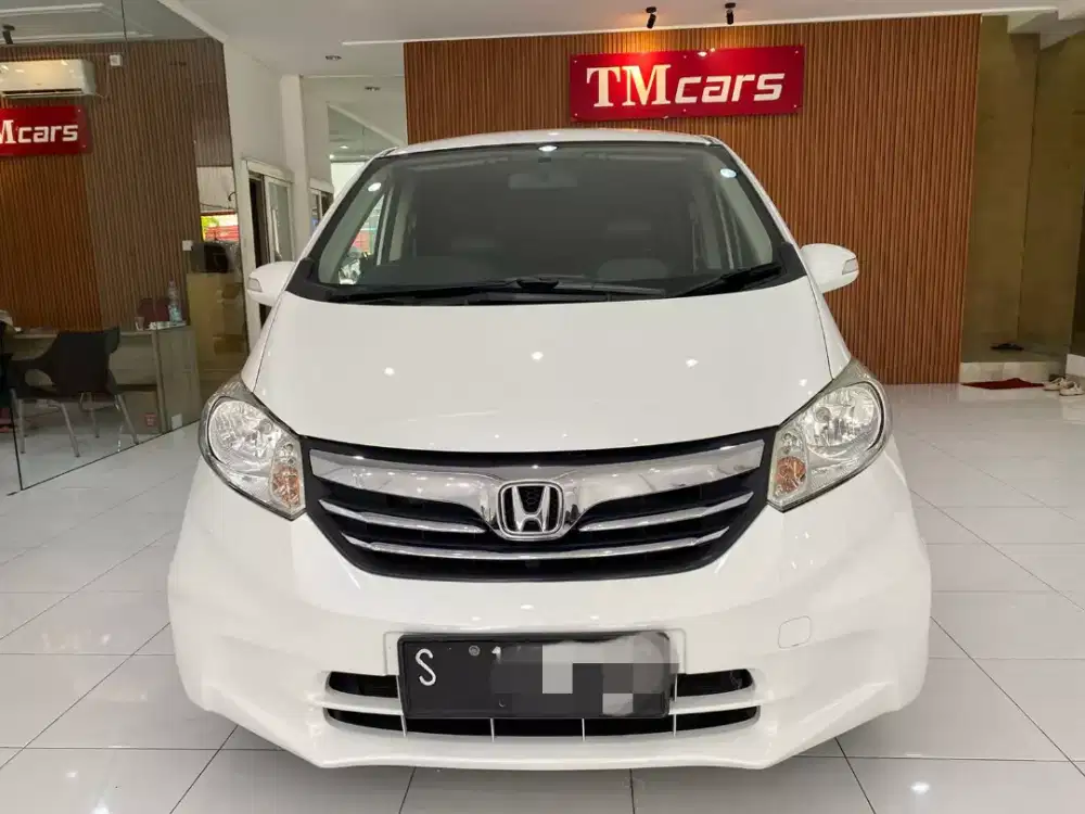 Honda Freed 2013 PSD 1.5 AT super istimewa