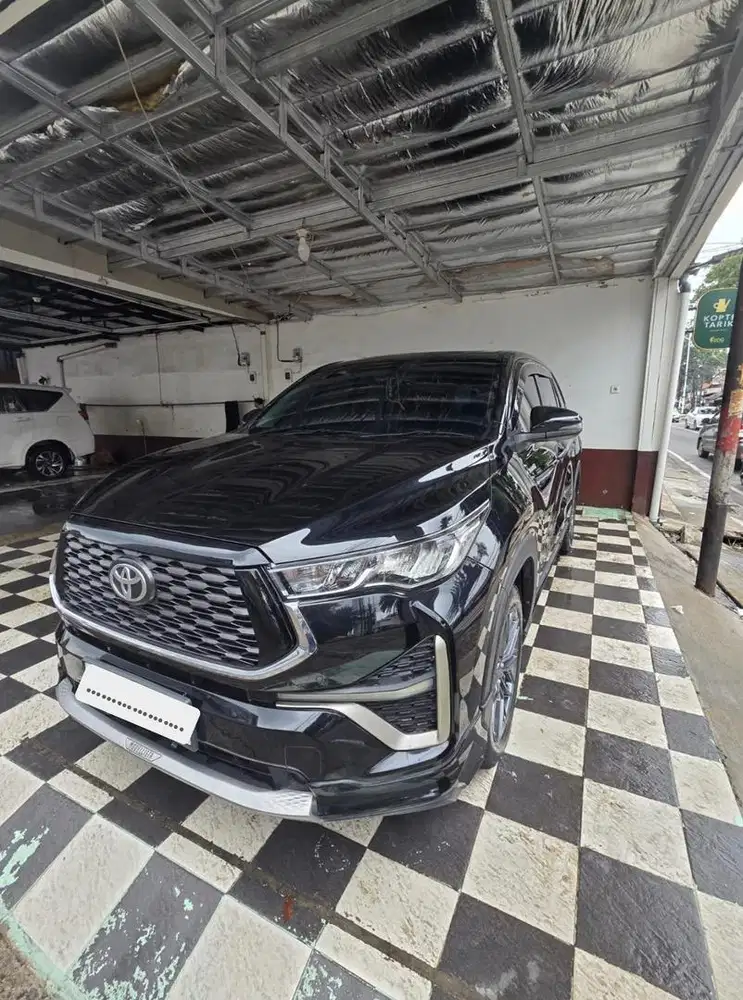 Innova Zenix V Hybrid Modellista AT 2024