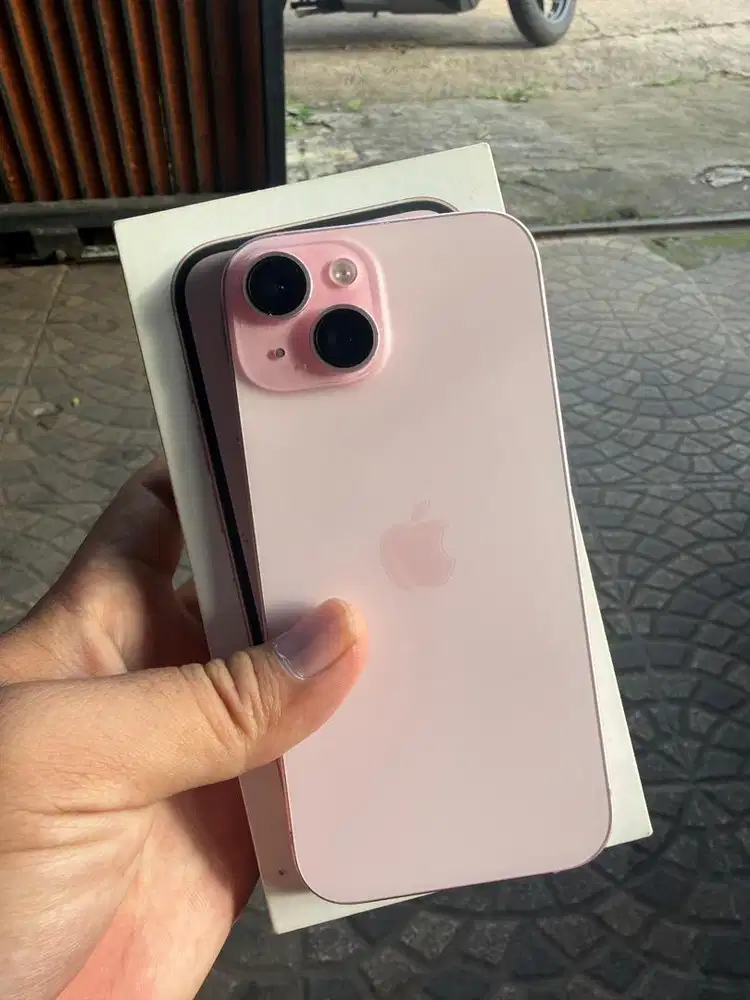 Iphone 15 pink 256 gb garansi resmi