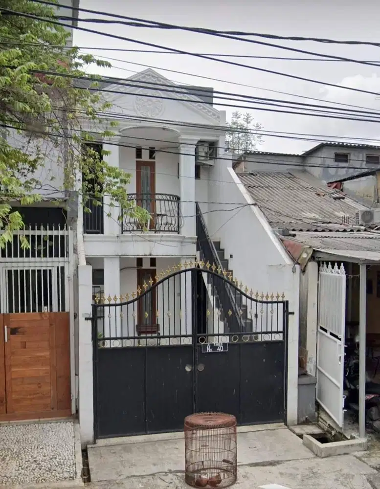 DIJUAL RUMAH STRATEGIS – COCOK UNTUK USAHA & HUNIAN