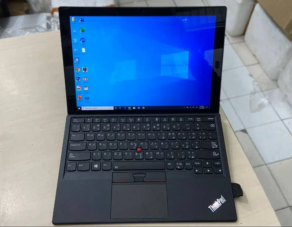 JUAL LAPTOP LENOVO  THINKPAD X1 TABLET GEN 2 INTEL CORE i5 GEN 7 DL-EC