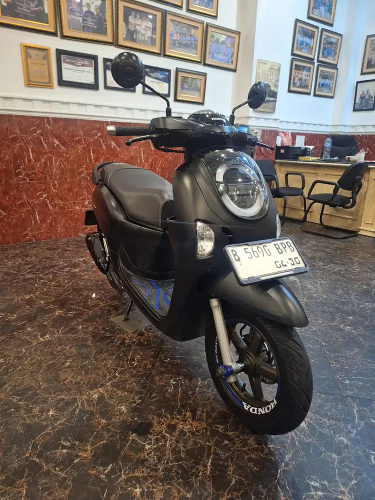 HUB DEDI DP 500RB SCOOPY PRESTIGE THN 2O23 PROSES DIBANTU SAMPAI ACC