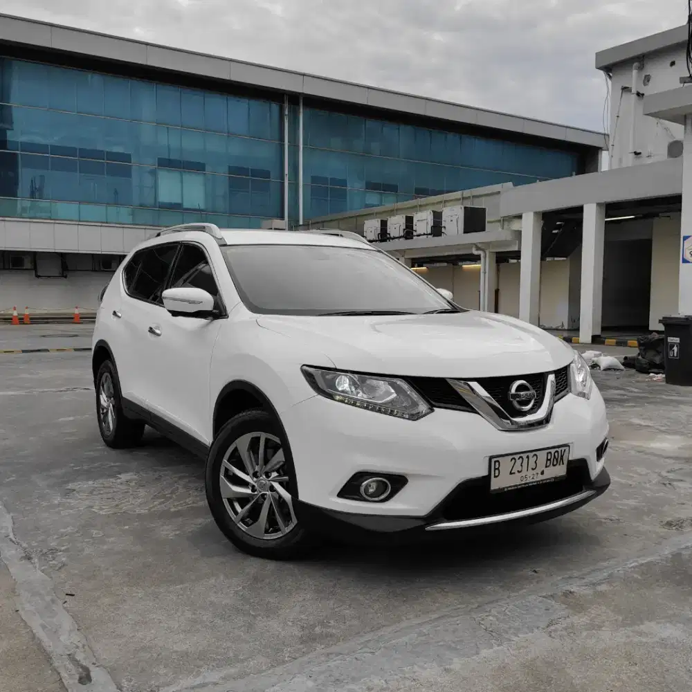 Xtrail 2.5 NIK 2017 Putih Nissan X-Trail