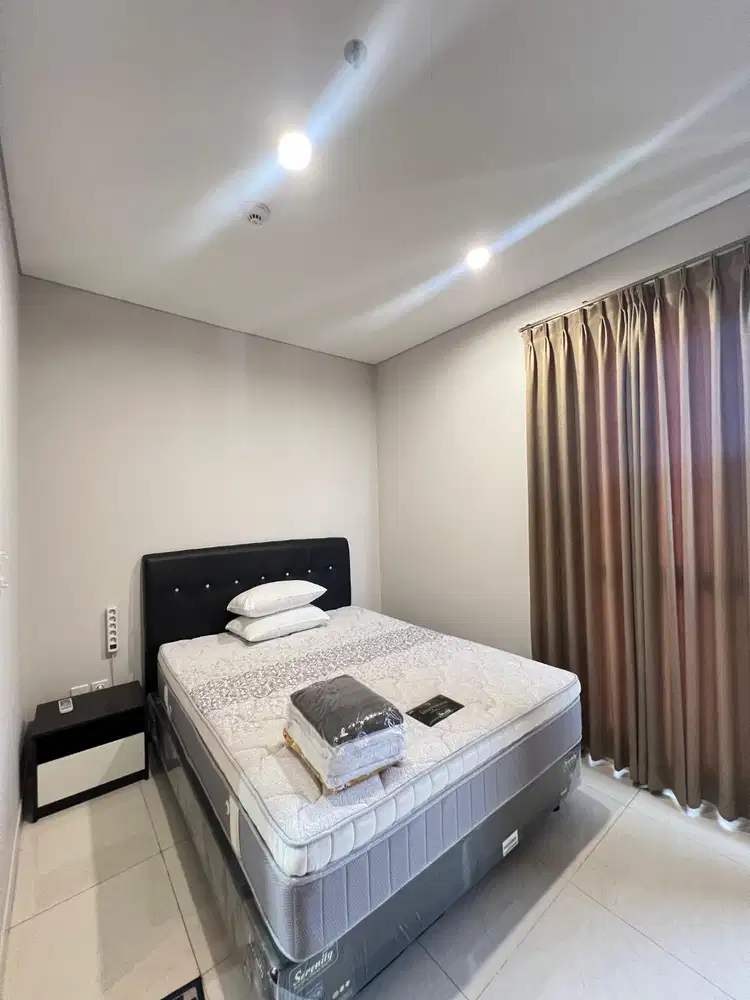 disewakan 3 bedroom furnish taman anggrek residence