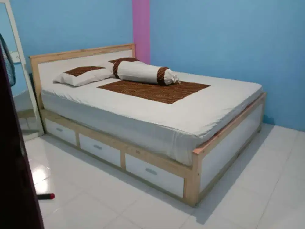 Dipan laci minimalis