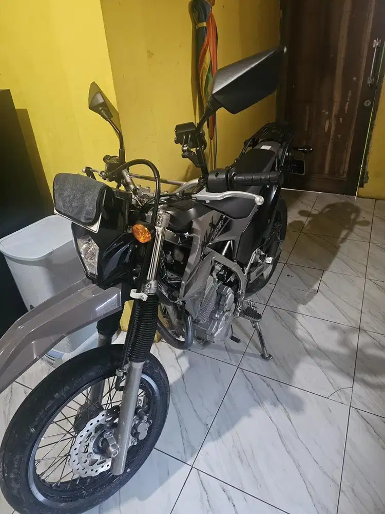 Dijual Motor KLX 2023 KM 3ribu
