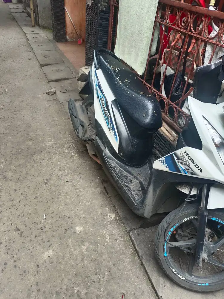 Beat putih 2014. Lengkap