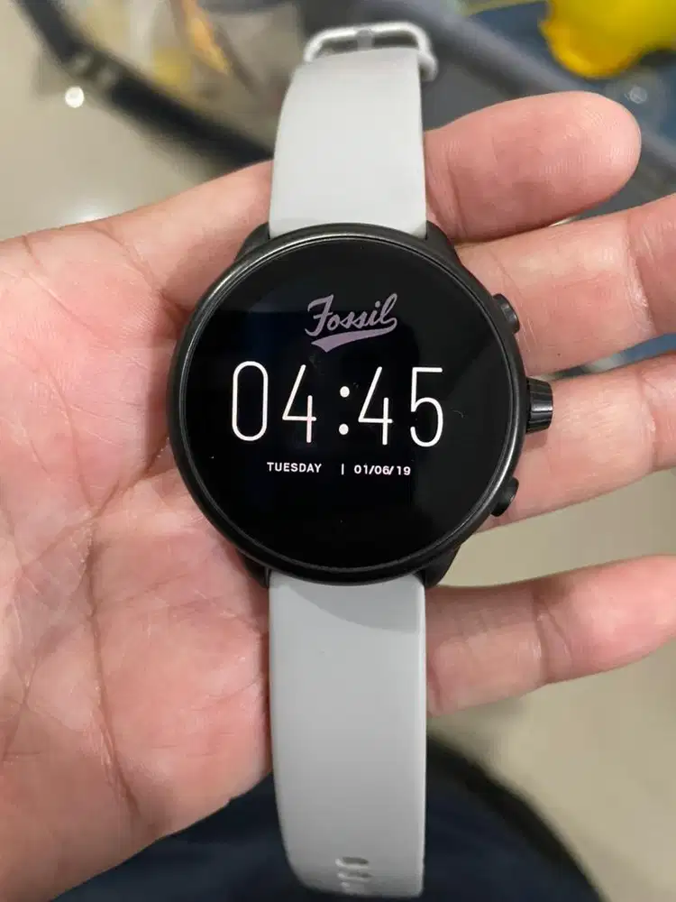 Smart watch Fossil Gen 6 Seri Wellness