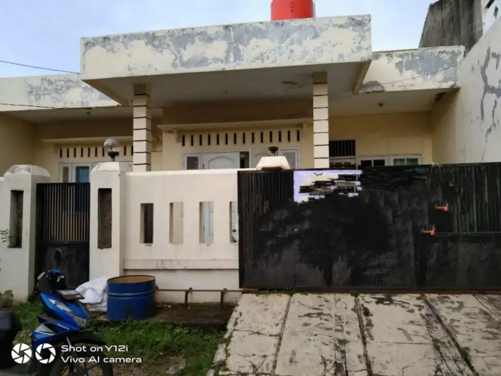 Rumah dijual di Larangan Indah ciledug