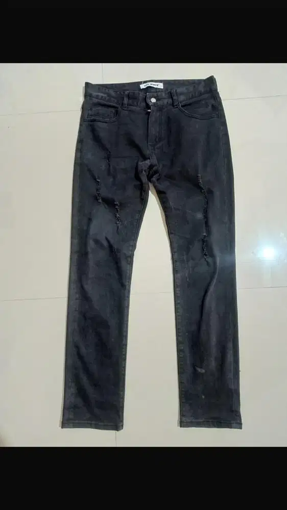 celana jeans off white