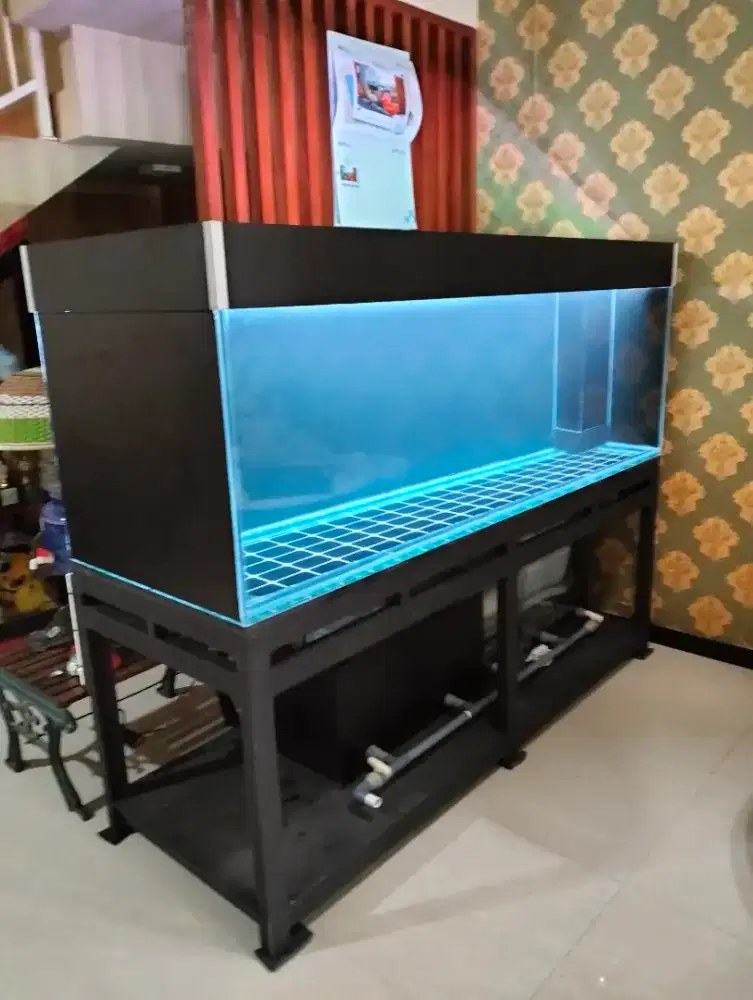 Custom aquarium mumer