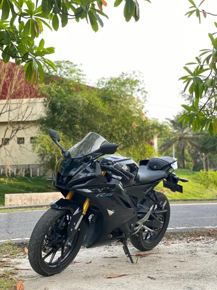 DIJUAL YAMAHA R15 V4