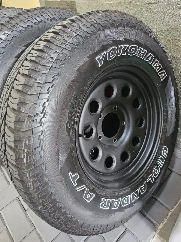 Ban YOKOHAMA Geolandar AT 285/ 70/ r17+ velg LANDCRUISER