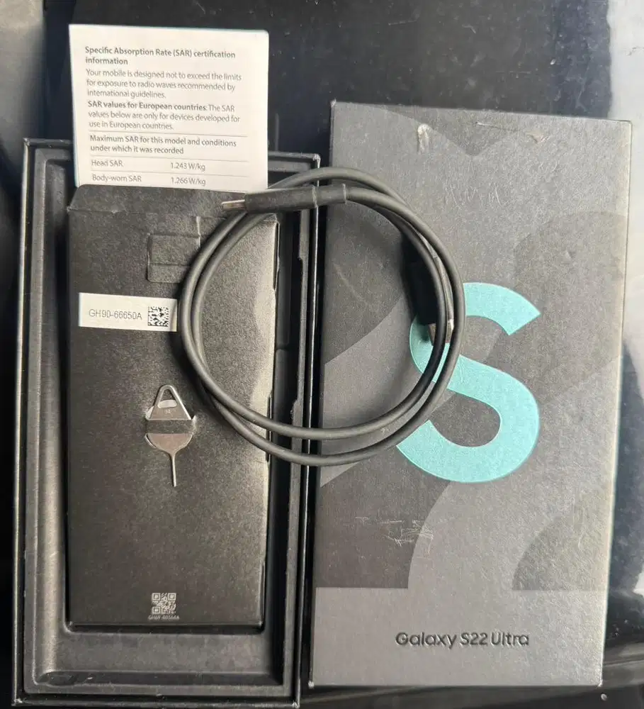 For Sale Samsung S22 Ultra 8 / 128 Fullset Mulus No minus