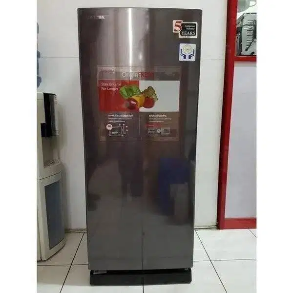 KULKAS TOSHIBA 235CCD