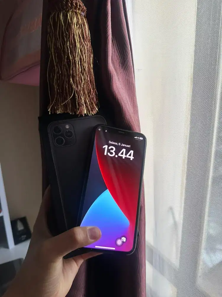 JUAL CEPAT Iphone 11 pro 64 gb inter
