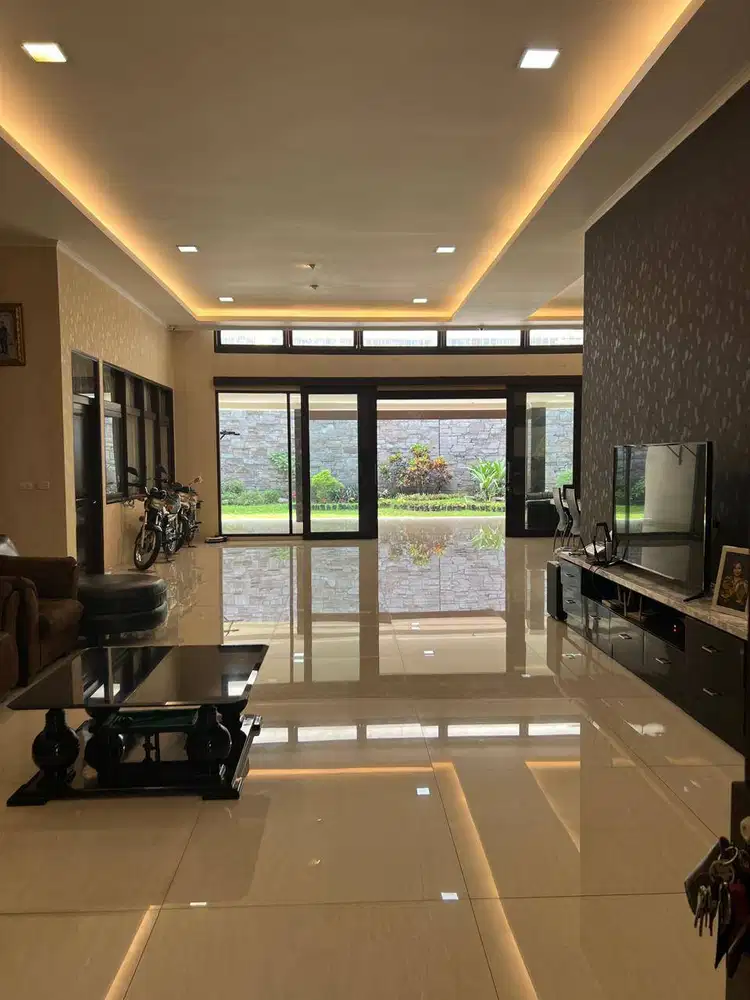 Taman Sakura Bandung Dijual Rumah Mainroad Siap Huni Semi Furnished