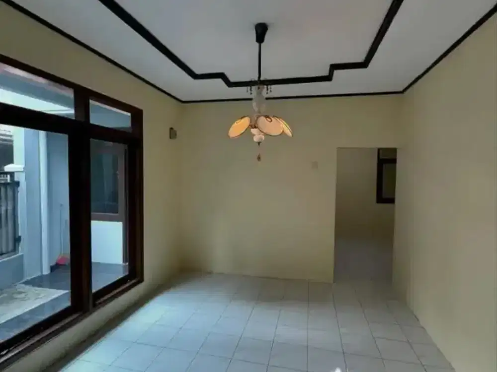 Disewakan rumah Jl.Cilandak Sarijadi Sukasari kotaBandung.