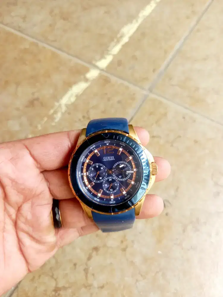 Jam guess w0485G1 langka