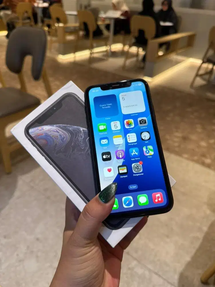Iphone XR 128GB INDOSAT TRI