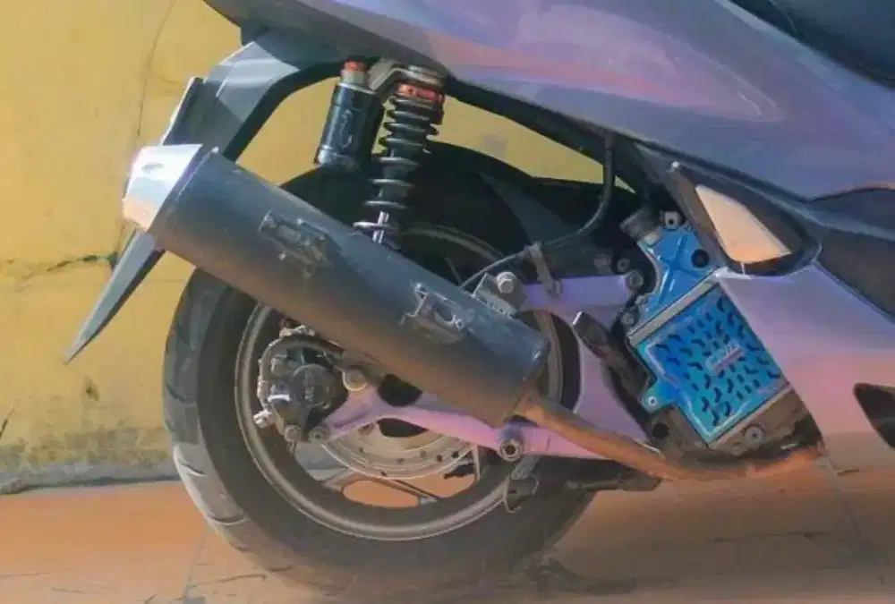 Knalpot zrc pcx 160 cari tt standar