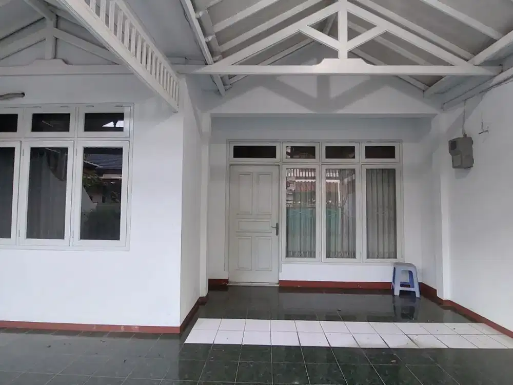 Dijual Rumah di Pondok Bambu - Bebas Banjir!
