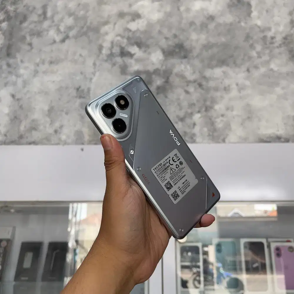 Tecno Pova 7 4G 8/256 mulus fullset original. TT juga bisa
