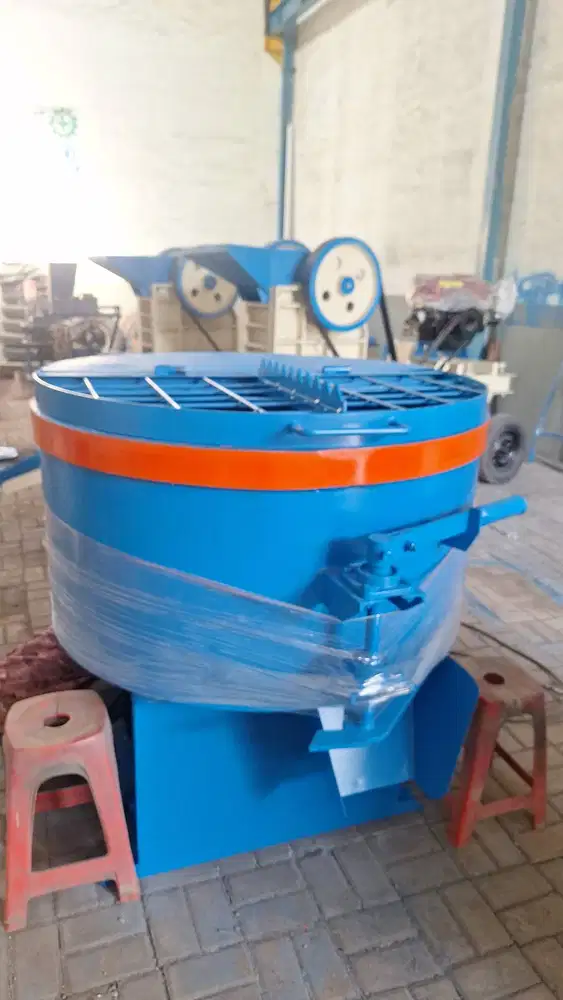 Mesin mixer pengaduk paving/batako