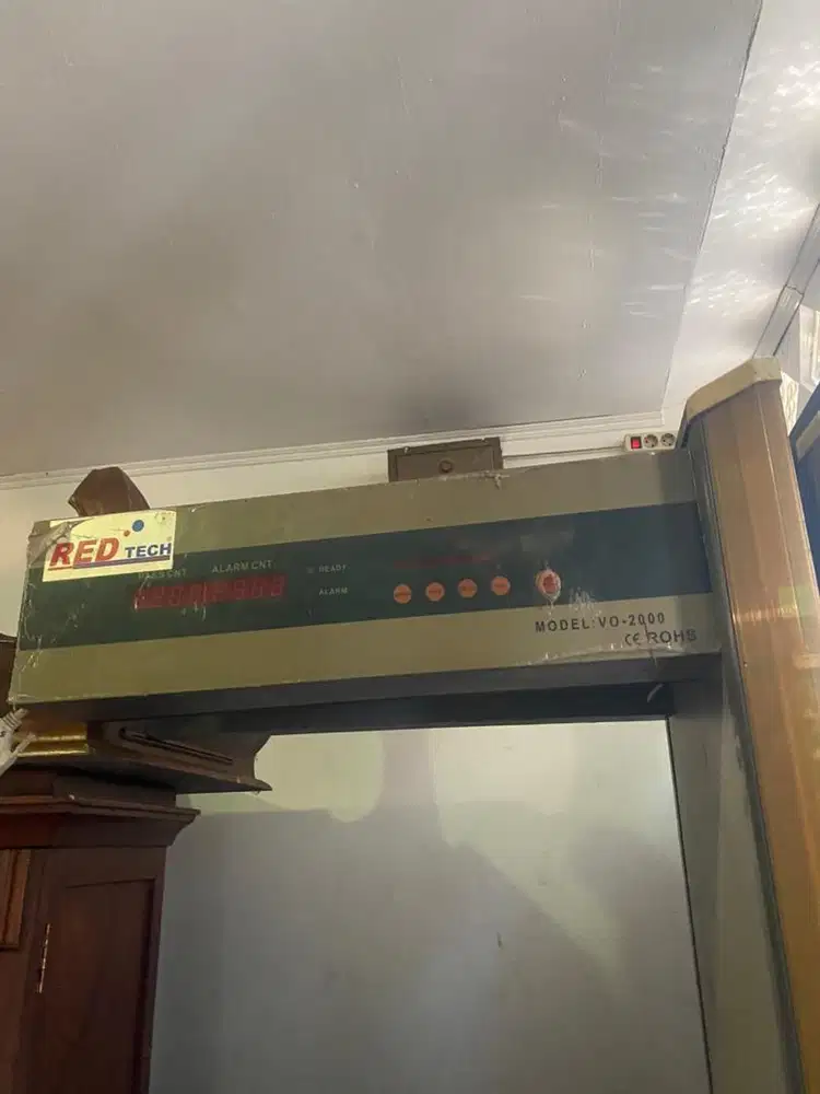 Redtech v2000 / Pintu Detektor logam