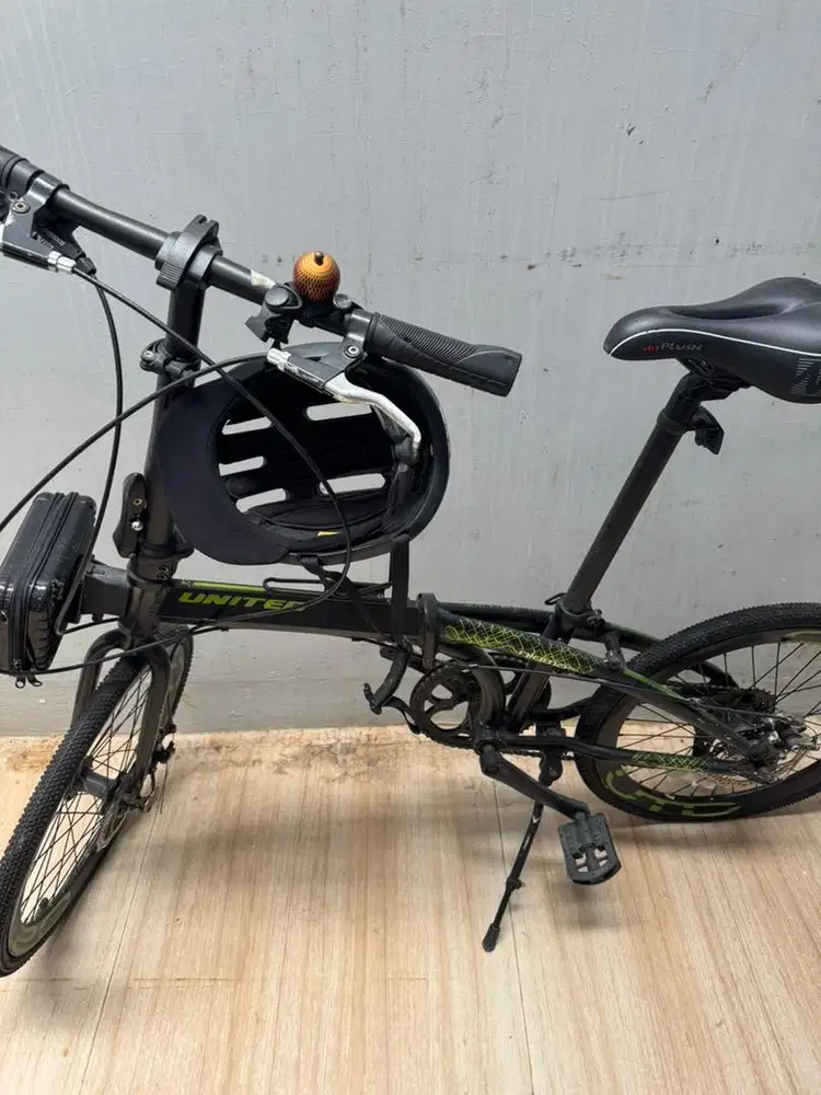 Sepeda lipat lengkap tinggal pake