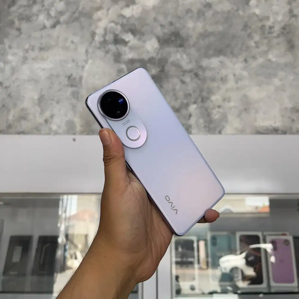 Vivo V50 5G 12/256 mulus fullset original. TT juga bisa