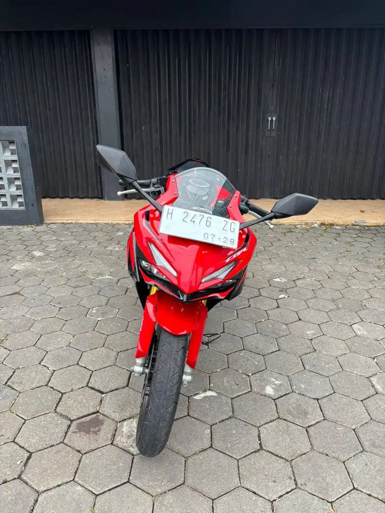 Honda CBR150R ABS Tahun 2023