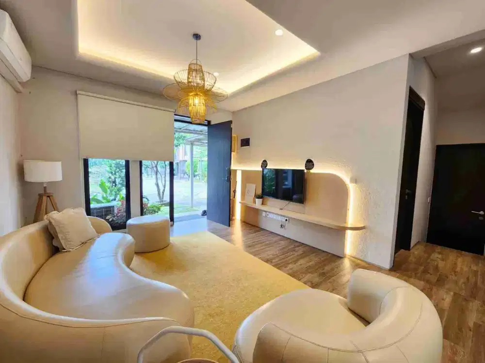 Di Jual Rumah Keren Full furnished di kota baru Parahyangan