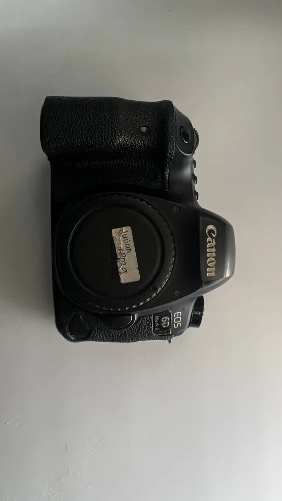 Kamera Canon 6D Mark II Body Only (Used)