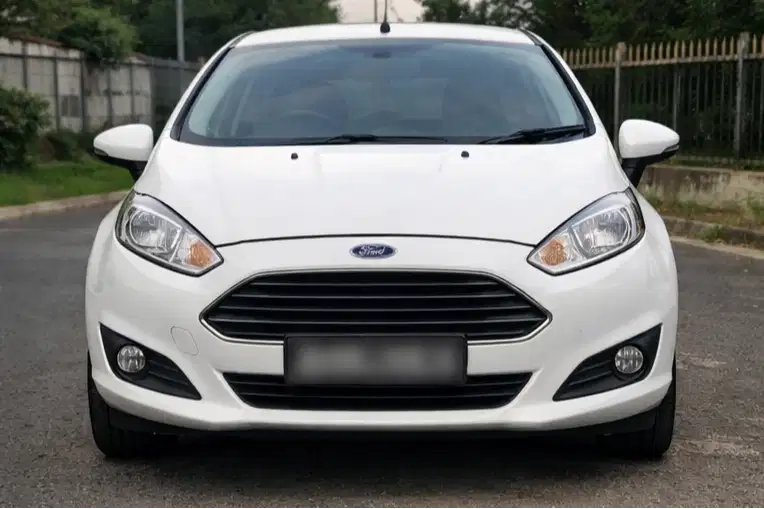 DIJUAL FORD FIESTA  2013