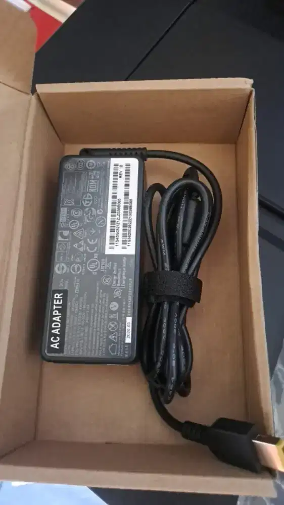 CHARGER LAPTOP LENOVO