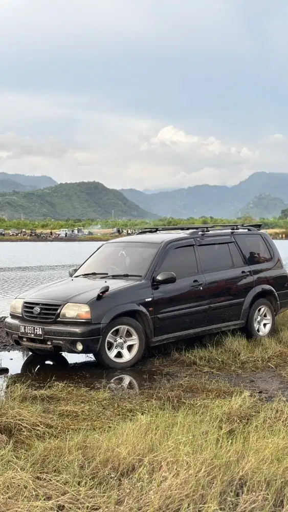 Suzuki XL7 2004 Bensin